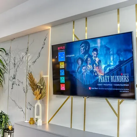 Hi-lux Ultracentral - 4br Superior - Amazing View Bucarest