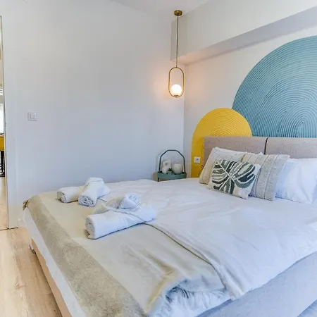 Apartment Hi Bucharest